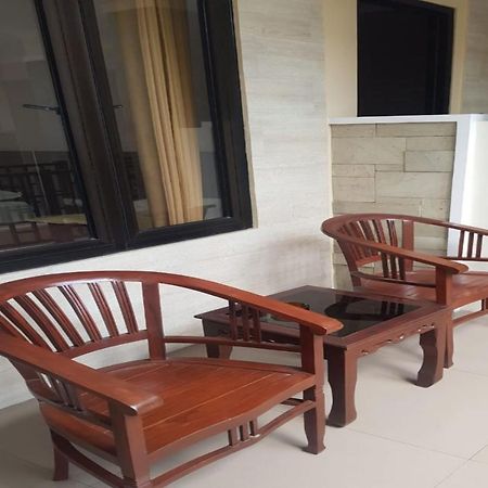 Oyo 2671 Wisma Djaja Syariah Bojonegoro Екстер'єр фото